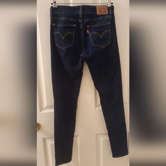Levi's 711 Skinny Jeans - Picture 3 of 4